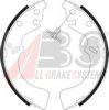 MAZDA GEYT2638ZC Brake Shoe Set